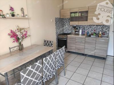 Eladó családi ház Solt