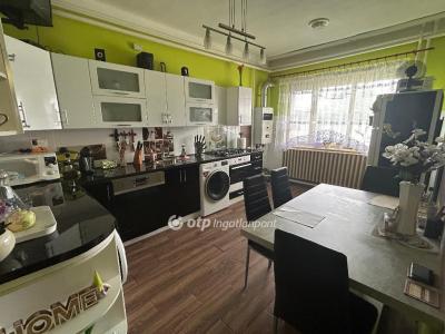 Eladó családi ház - 4242 Hajdúhadház