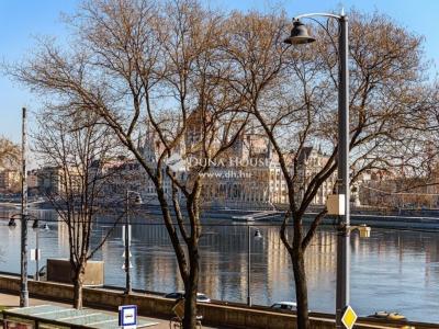 Eladó lakás - 1011 Budapest, I. kerület , Halász utca
