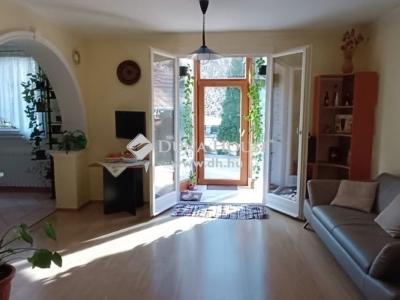 Eladó családi ház Szentendre