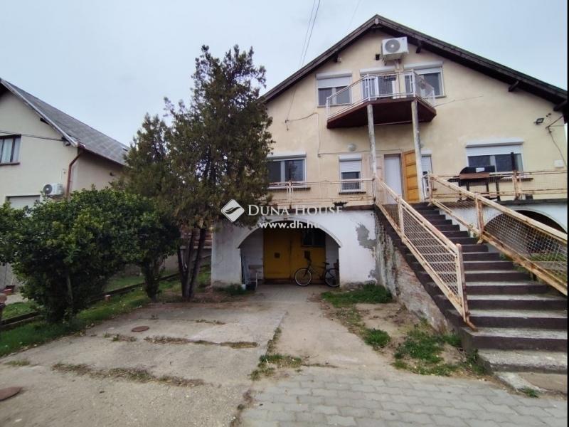 Eladó családi ház Dunaharaszti