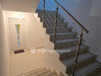 Eladó családi ház Debrecen