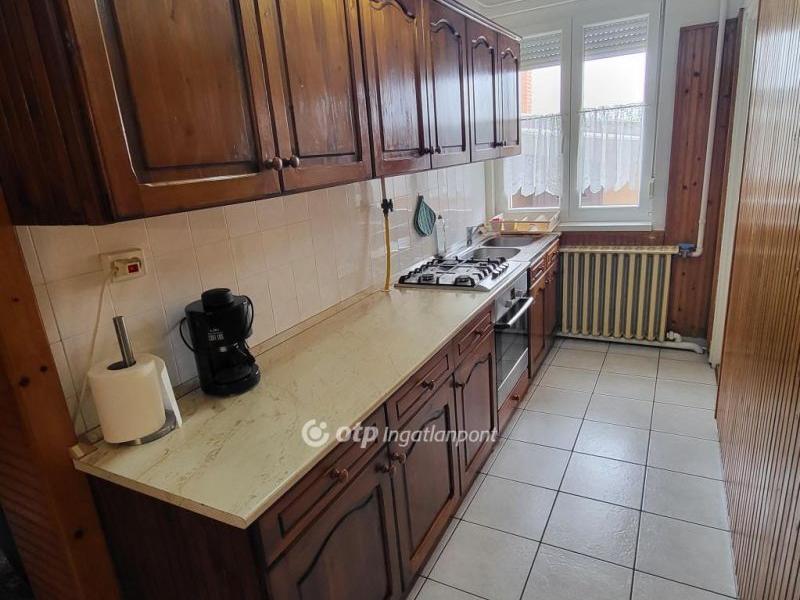 Eladó családi ház Mikepércs