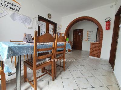 Eladó családi ház - 4060 Balmazújváros