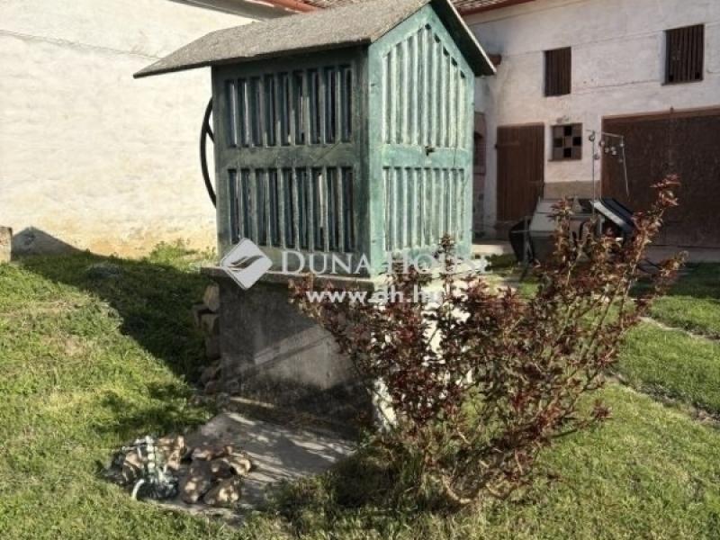 Eladó családi ház Kővágótőttős