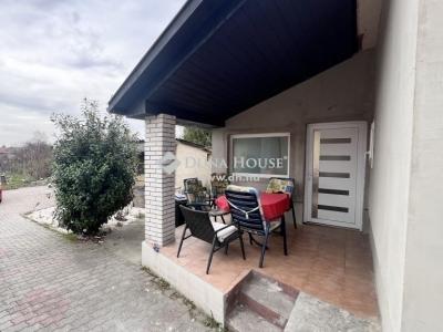 Eladó családi ház Tököl