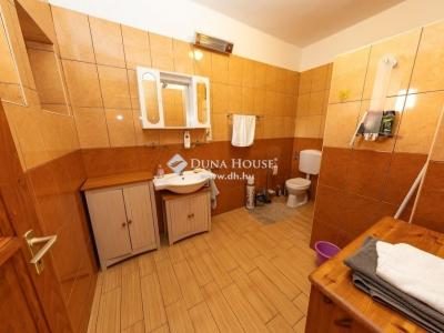 Eladó családi ház Balatonszemes