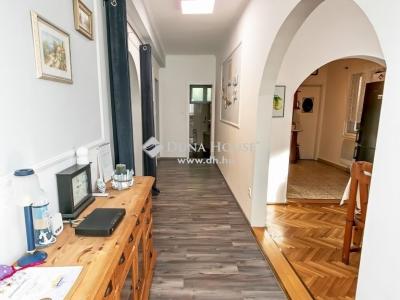 Eladó családi ház Balatonszemes