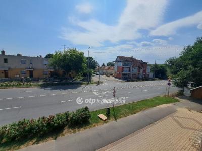 Eladó lakás Püspökladány