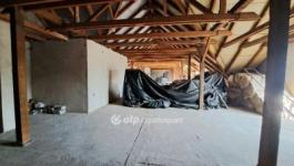 Eladó lakás Püspökladány