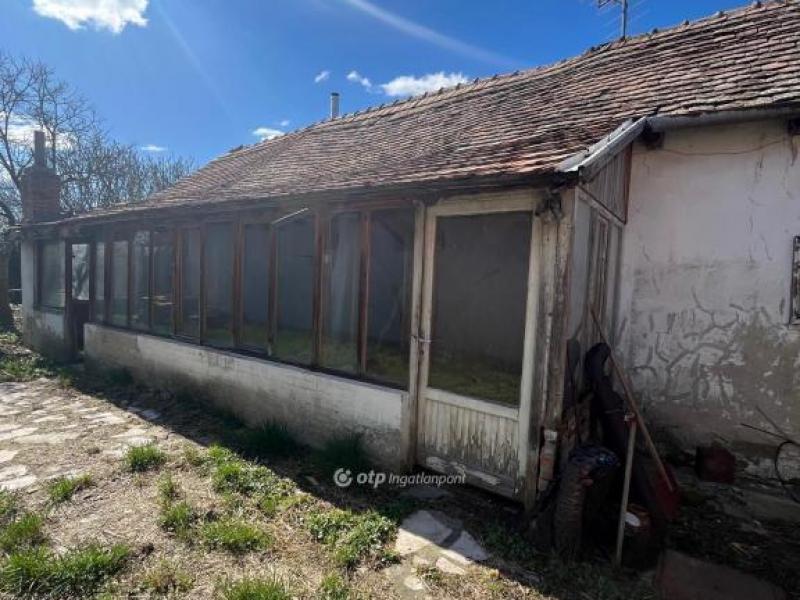 Eladó családi ház Siklós