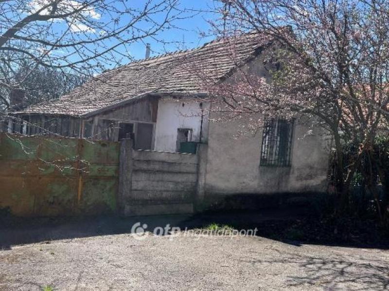 Eladó családi ház Siklós