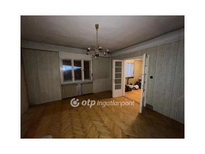 Eladó családi ház - 2100 Gödöllő