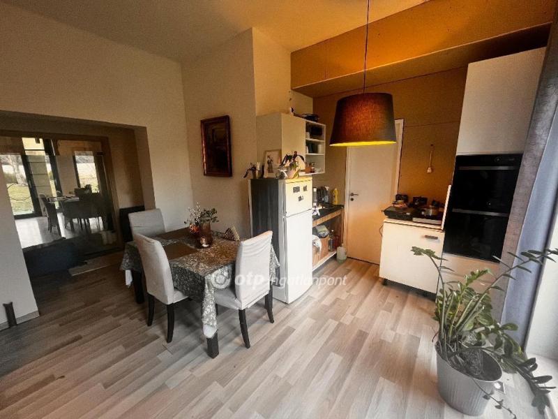 Eladó családi ház Szeged