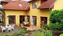 Eladó családi ház Eger