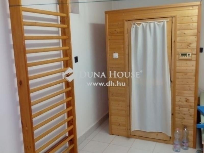 Eladó sorház Pécs