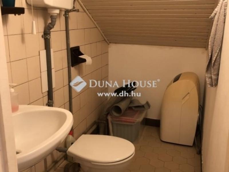 Eladó lakás Esztergom