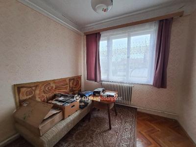 Eladó családi ház Kisújszállás