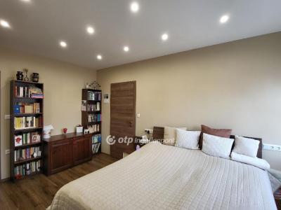 Eladó családi ház Siófok