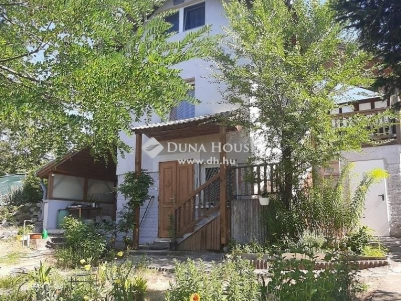 Eladó családi ház Erdőkertes