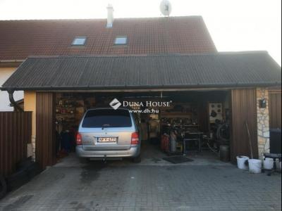 Eladó lakás Halásztelek