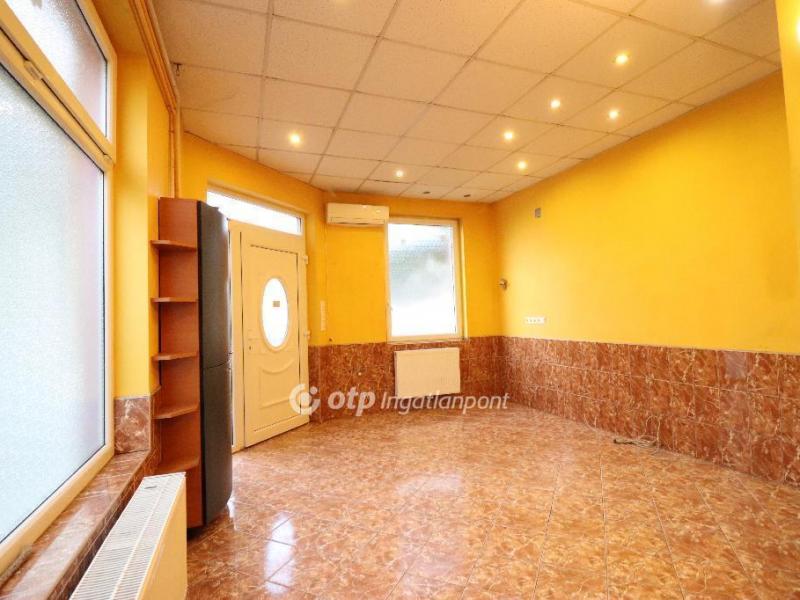 Eladó családi ház Budapest