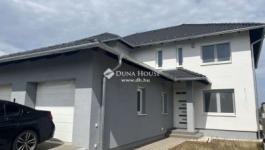 Eladó ikerház Fót