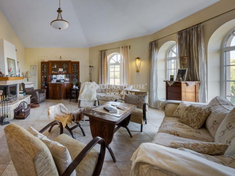 Eladó családi ház Erdőkertes