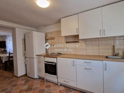 Eladó lakás - 2120 Dunakeszi, Szent István utca