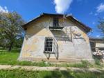 Eladó családi ház Becske
