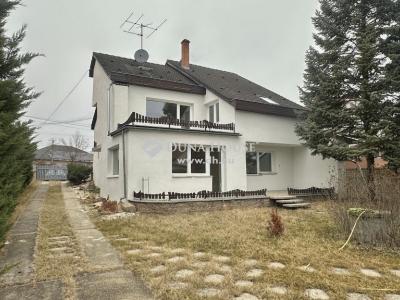 Eladó családi ház Veresegyház