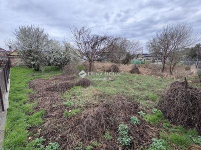 Eladó lakóövezeti telek Vecsés