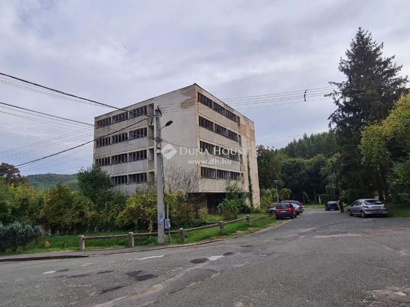 Eladó egyéb iroda Ózd