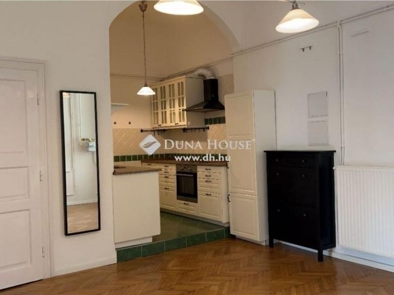 Eladó lakás Budapest