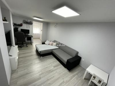 Eladó családi ház Pécs