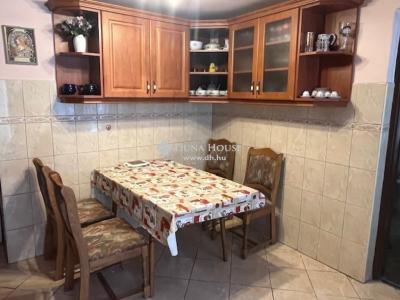 Eladó családi ház Pécs