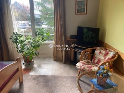 Eladó szálloda, hotel, panzió - 8200 Veszprém, Jutasi út