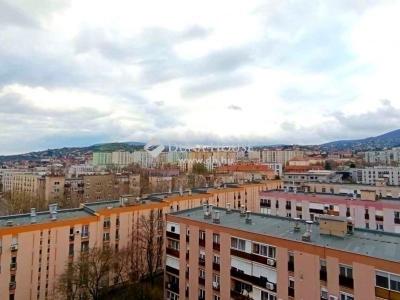 Eladó lakás Pécs