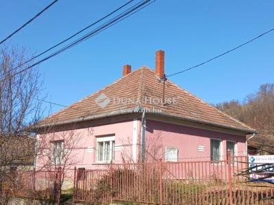 Eladó családi ház Kölesd