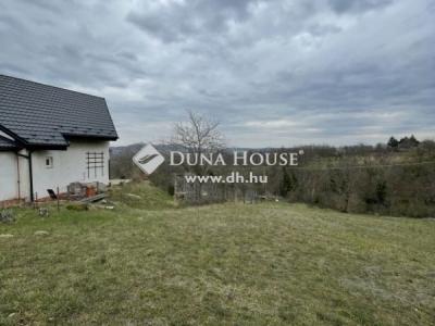 Eladó lakóövezeti telek Écs