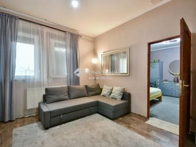 Eladó családi ház Budapest