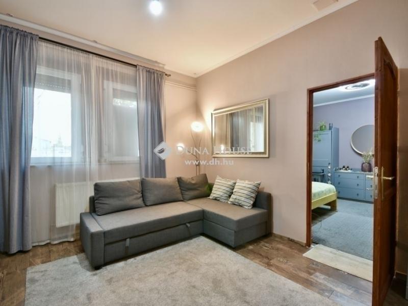 Eladó családi ház Budapest