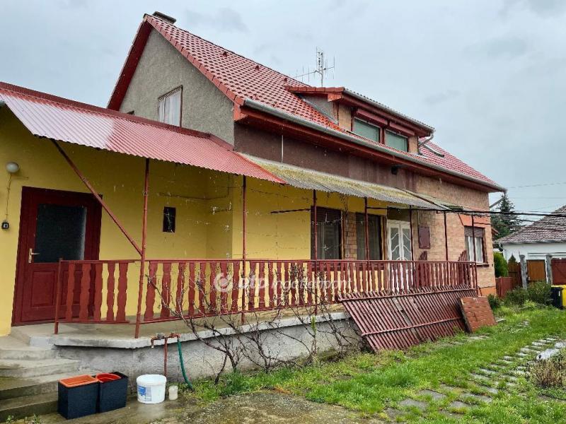 Eladó családi ház Gyula