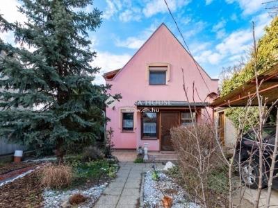 Eladó családi ház Budapest