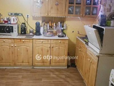 Eladó családi ház - 5430 Tiszaföldvár