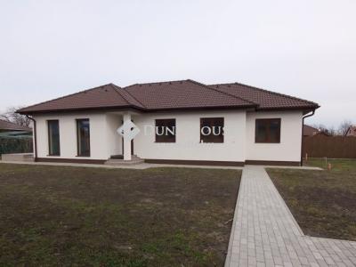 Eladó családi ház - 5600 Békéscsaba
