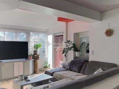 Eladó családi ház Levél