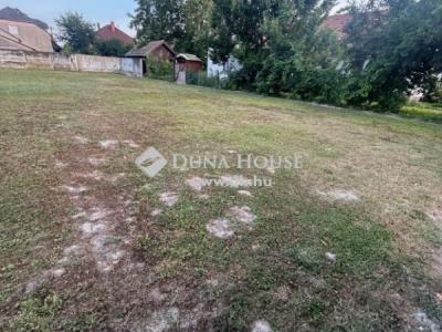 Eladó lakóövezeti telek Mosonmagyaróvár