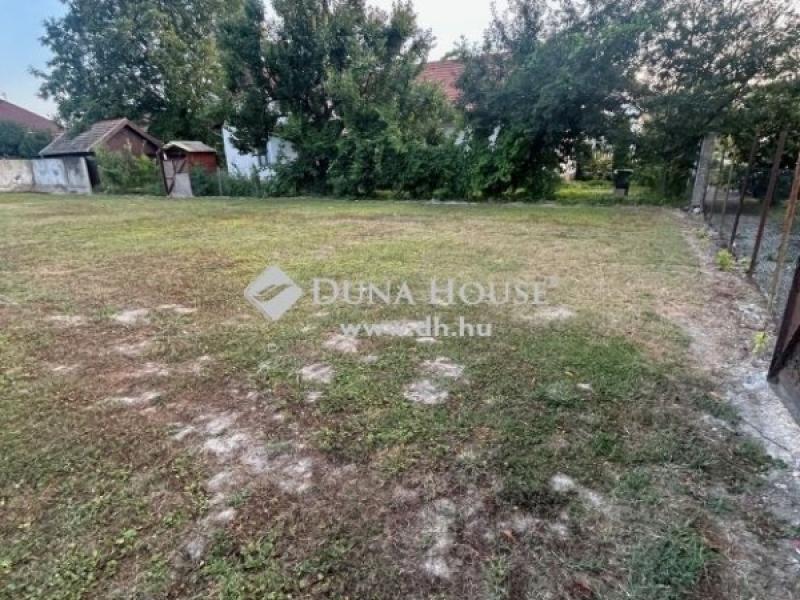 Eladó lakóövezeti telek Mosonmagyaróvár