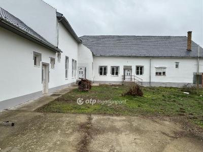 Eladó sorház Biharkeresztes